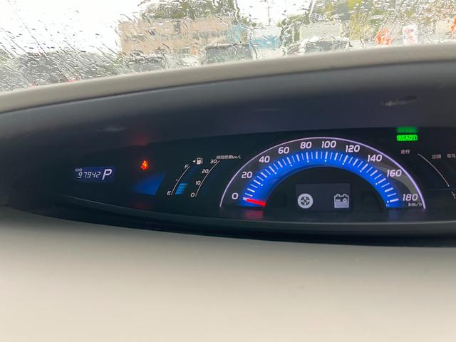 TOYOTA ESTIMA HYBRID X