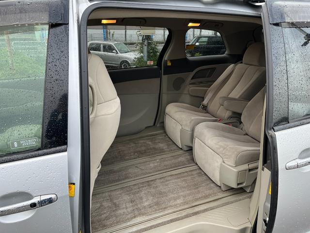 TOYOTA ESTIMA HYBRID X