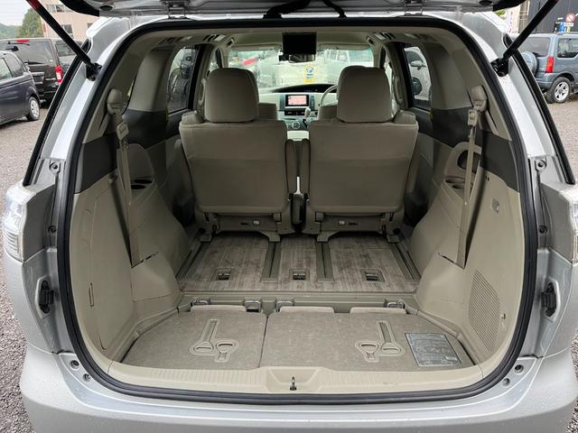 TOYOTA ESTIMA HYBRID X