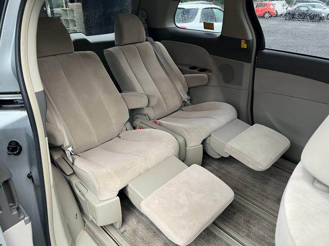 TOYOTA ESTIMA HYBRID X