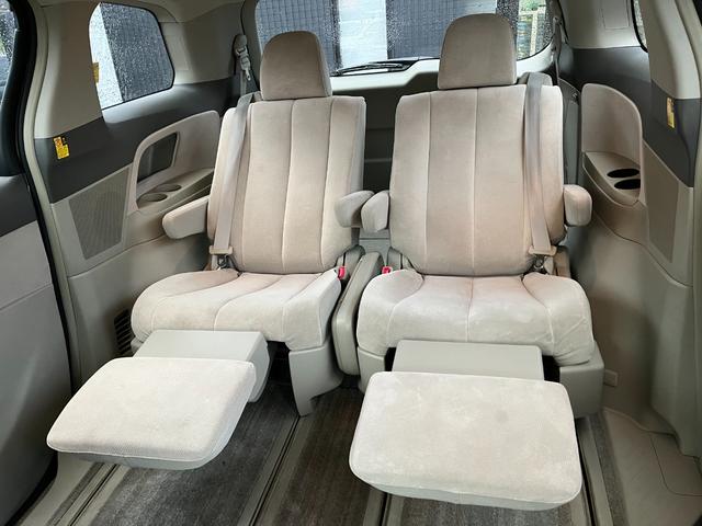 TOYOTA ESTIMA HYBRID X