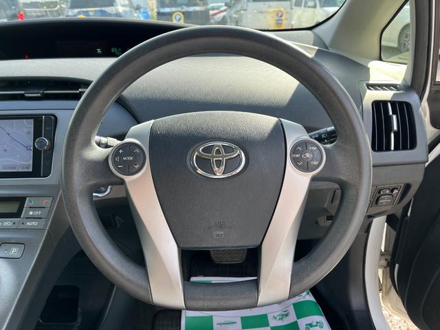 プリウス S 後期型BT接続ナビ地デジ車検二年 アルミホイール HID CVT スマートキー 電動格納ミラー 盗難防止システム CD DVD再生 Bluetooth 衝突安全ボディ ABS エアコン(3枚目)