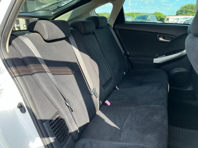 プリウス S 後期型BT接続ナビ地デジ車検二年 アルミホイール HID CVT スマートキー 電動格納ミラー 盗難防止システム CD DVD再生 Bluetooth 衝突安全ボディ ABS エアコン(50枚目)