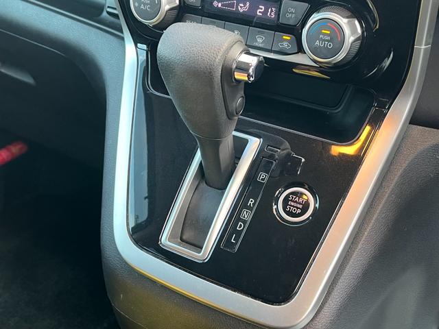 セレナ ライダー　ＥＴＣ　全周囲カメラ　ナビ　ＴＶ　クリアランスソナー　オートクルーズコントロール　パークアシスト　衝突被害軽減システム　両側電動スライドドア　スマートキー　アイドリングストップ　電動格納ミラー（7枚目）