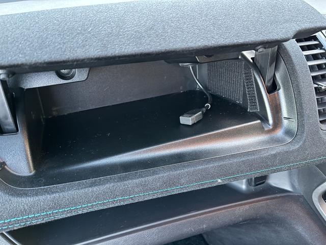 セレナ ライダー　ＥＴＣ　全周囲カメラ　ナビ　ＴＶ　クリアランスソナー　オートクルーズコントロール　パークアシスト　衝突被害軽減システム　両側電動スライドドア　スマートキー　アイドリングストップ　電動格納ミラー（38枚目）