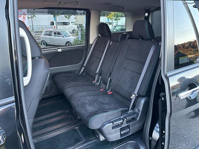 セレナ ライダー　ＥＴＣ　全周囲カメラ　ナビ　ＴＶ　クリアランスソナー　オートクルーズコントロール　パークアシスト　衝突被害軽減システム　両側電動スライドドア　スマートキー　アイドリングストップ　電動格納ミラー（42枚目）