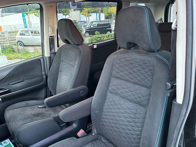 セレナ ライダー　ＥＴＣ　全周囲カメラ　ナビ　ＴＶ　クリアランスソナー　オートクルーズコントロール　パークアシスト　衝突被害軽減システム　両側電動スライドドア　スマートキー　アイドリングストップ　電動格納ミラー（44枚目）