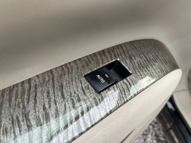 この度は当店のお車をご覧になっていただき、誠にありがとうございます。ぜひじっくりとご検討下さい。気軽にお問合せ・お見積りお待ちしております。