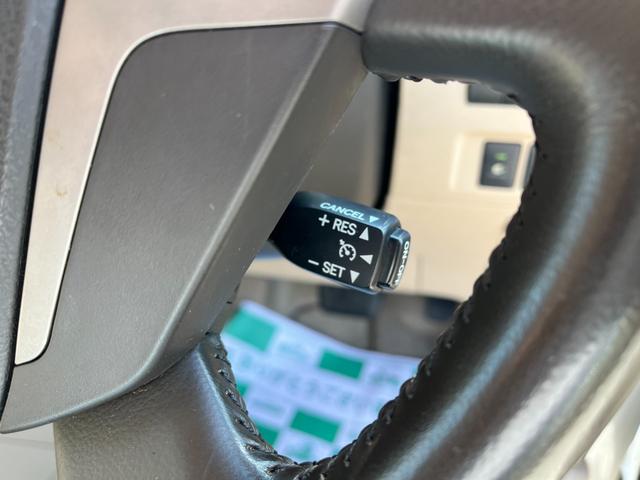 アルファードハイブリッド X BT接続ナビ地デジBカメラ電動スライドドア 4WD ETC クリアランスソナー オートクルーズコントロール オートライト HID スマートキー 電動格納ミラー 3列シート オットマン CVT(24枚目)