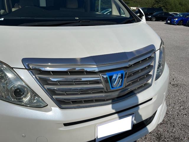 アルファードハイブリッド X BT接続ナビ地デジBカメラ電動スライドドア 4WD ETC クリアランスソナー オートクルーズコントロール オートライト HID スマートキー 電動格納ミラー 3列シート オットマン CVT(48枚目)