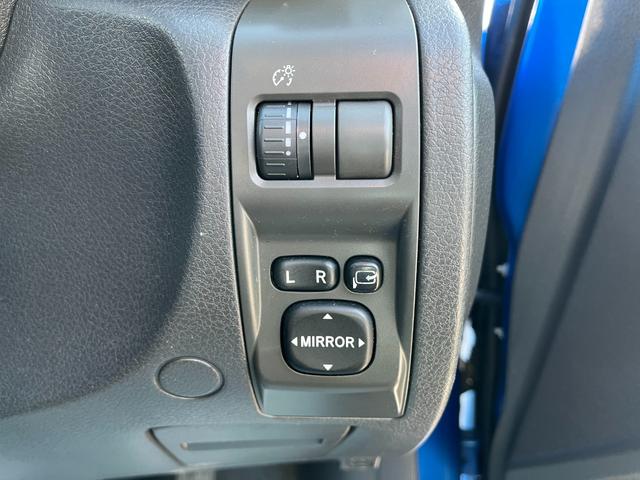 インプレッサ S-GT スポーツパッケージ 5速MTフルノーマル純正WRブルー/タイベル交換済 4WD オートクルーズコントロール アルミホイール HID MT キーレスエントリー 電動格納ミラー 盗難防止システム CD 衝突安全ボディ ABS(9枚目)