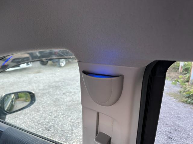 フリードハイブリッド ジャストセレクション ETC バックカメラ TV オートクルーズコントロール 両側スライド・片側電動 HID スマートキー 電動格納ミラー 3列シート CVT CD DVD再生 Bluetooth 盗難防止システム ABS(48枚目)