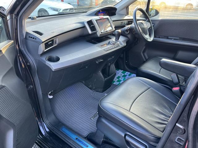 フリードハイブリッド ジャストセレクション ETC バックカメラ TV オートクルーズコントロール 両側スライド・片側電動 HID スマートキー 電動格納ミラー 3列シート CVT CD DVD再生 Bluetooth 盗難防止システム ABS(55枚目)