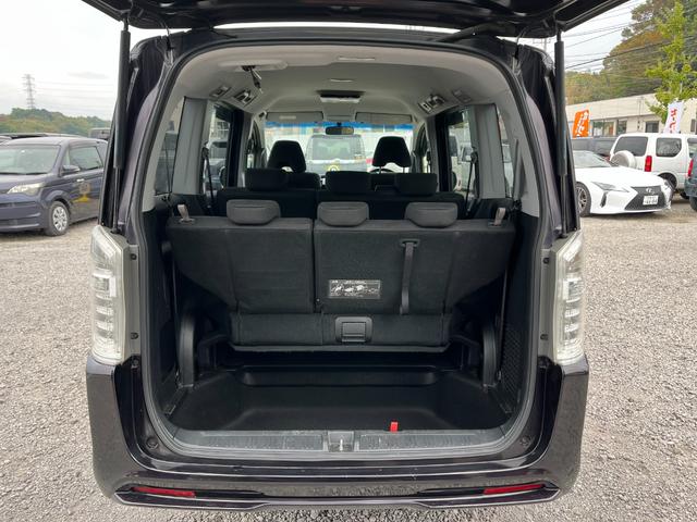 ステップワゴンスパーダ Z BT接続ナビ地デジBカメラ後席モニター両側電動ドアETC ビ TV 両側電動スライドドア HID スマートキー アイドリングストップ 電動格納ミラー 後席モニター 3列シート CVT(19枚目)