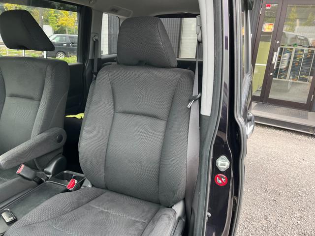 ステップワゴンスパーダ Z BT接続ナビ地デジBカメラ後席モニター両側電動ドアETC ビ TV 両側電動スライドドア HID スマートキー アイドリングストップ 電動格納ミラー 後席モニター 3列シート CVT(58枚目)