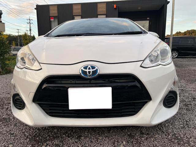 アクア Ｓ　ＥＴＣ　バックカメラ　ナビ　ＴＶ　アルミホイール　オートライト　スマートキー　アイドリングストップ　電動格納ミラー　ＣＶＴ　衝突安全ボディ　ＡＢＳ　ＥＳＣ　Ｂｌｕｅｔｏｏｔｈ　エアコン（12枚目）