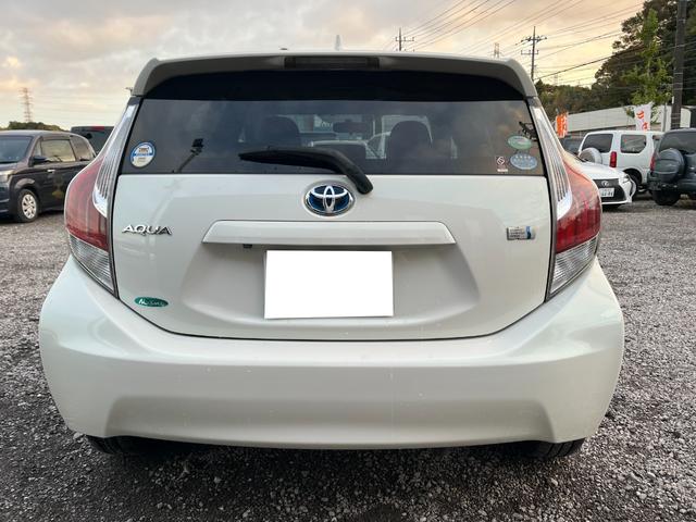 アクア Ｓ　ＥＴＣ　バックカメラ　ナビ　ＴＶ　アルミホイール　オートライト　スマートキー　アイドリングストップ　電動格納ミラー　ＣＶＴ　衝突安全ボディ　ＡＢＳ　ＥＳＣ　Ｂｌｕｅｔｏｏｔｈ　エアコン（16枚目）