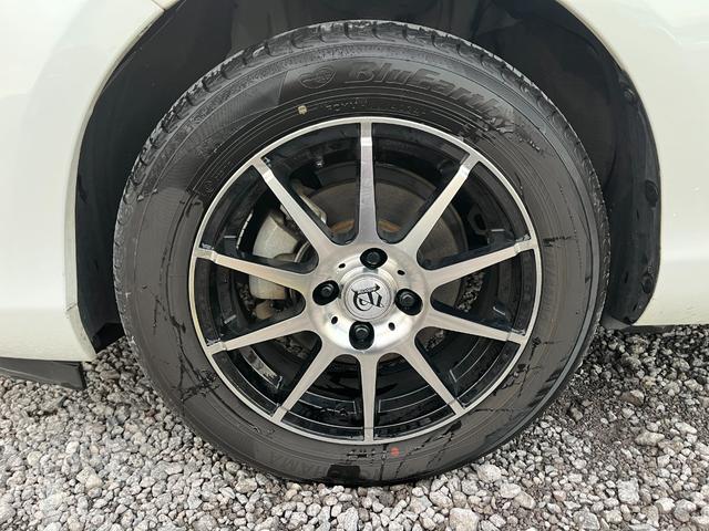 アクア Ｓ　ＥＴＣ　バックカメラ　ナビ　ＴＶ　アルミホイール　オートライト　スマートキー　アイドリングストップ　電動格納ミラー　ＣＶＴ　衝突安全ボディ　ＡＢＳ　ＥＳＣ　Ｂｌｕｅｔｏｏｔｈ　エアコン（19枚目）