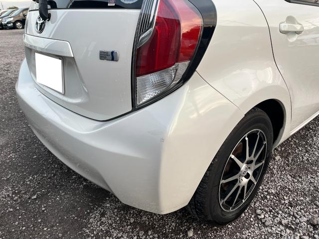 アクア Ｓ　ＥＴＣ　バックカメラ　ナビ　ＴＶ　アルミホイール　オートライト　スマートキー　アイドリングストップ　電動格納ミラー　ＣＶＴ　衝突安全ボディ　ＡＢＳ　ＥＳＣ　Ｂｌｕｅｔｏｏｔｈ　エアコン（27枚目）