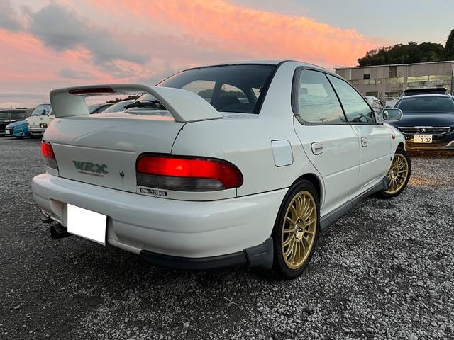 インプレッサ WRX STiバージョンIII 5速MT/1オーナー二桁ナンバー 4WD ドライブレコーダー ETC アルミホイール MT CD ABS エアコン パワーステアリング(18枚目)