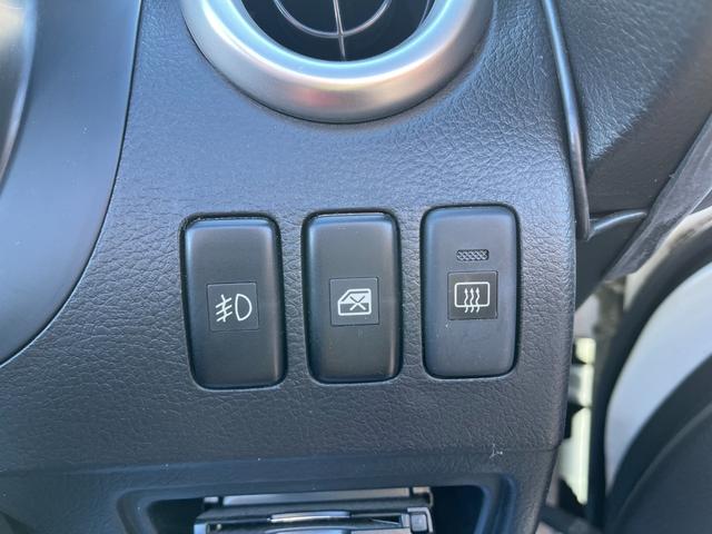 コペン アクティブトップ 5速MTレザーパック/ダックテール ETC キーレスエントリー シートヒーター MT ABS アルミホイール 衝突安全ボディ エアコン パワーステアリング パワーウィンドウ(9枚目)