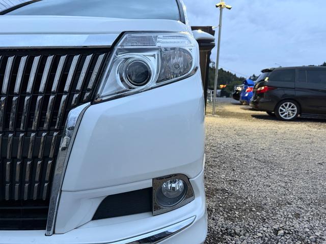 エスクァイア ハイブリッドＧｉ　モデリスタエアロＢＴ接続ナビ後席モニター地デジＢカメラ両側電動ドア　オートクルーズコントロール　ＬＥＤヘッドランプ　スマートキー　電動格納ミラー　シートヒーター　後席モニター　３列シート　ＣＶＴ（17枚目）