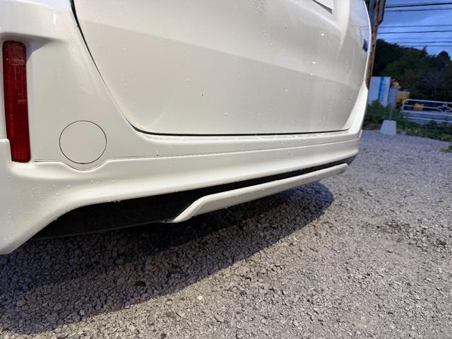 エスクァイア ハイブリッドＧｉ　モデリスタエアロＢＴ接続ナビ後席モニター地デジＢカメラ両側電動ドア　オートクルーズコントロール　ＬＥＤヘッドランプ　スマートキー　電動格納ミラー　シートヒーター　後席モニター　３列シート　ＣＶＴ（40枚目）