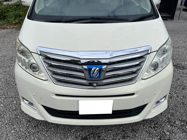 アルファードハイブリッド Ｇ　４ＷＤ　ＥＴＣ　全周囲カメラ　ナビ　ＴＶ　クリアランスソナー　オートクルーズコントロール　両側電動スライドドア　ＨＩＤ　スマートキー　電動格納ミラー　３列シート　パワーシート　オットマン　ＣＶＴ（13枚目）