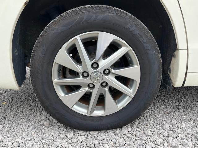 アルファードハイブリッド Ｇ　４ＷＤ　ＥＴＣ　全周囲カメラ　ナビ　ＴＶ　クリアランスソナー　オートクルーズコントロール　両側電動スライドドア　ＨＩＤ　スマートキー　電動格納ミラー　３列シート　パワーシート　オットマン　ＣＶＴ（20枚目）