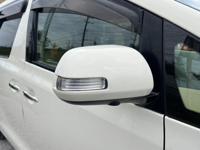 アルファードハイブリッド Ｇ　４ＷＤ　ＥＴＣ　全周囲カメラ　ナビ　ＴＶ　クリアランスソナー　オートクルーズコントロール　両側電動スライドドア　ＨＩＤ　スマートキー　電動格納ミラー　３列シート　パワーシート　オットマン　ＣＶＴ（25枚目）