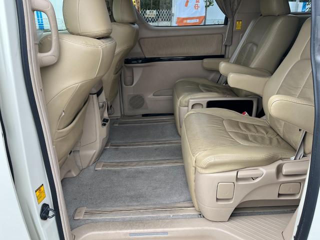 アルファードハイブリッド Ｇ　４ＷＤ　ＥＴＣ　全周囲カメラ　ナビ　ＴＶ　クリアランスソナー　オートクルーズコントロール　両側電動スライドドア　ＨＩＤ　スマートキー　電動格納ミラー　３列シート　パワーシート　オットマン　ＣＶＴ（44枚目）