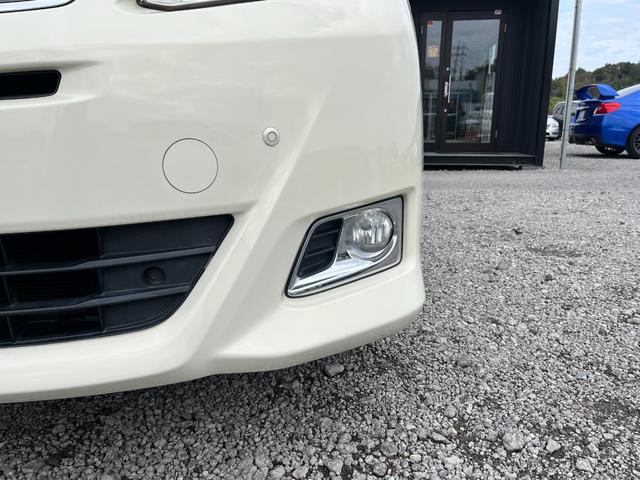 アルファードハイブリッド Ｇ　４ＷＤ　ＥＴＣ　全周囲カメラ　ナビ　ＴＶ　クリアランスソナー　オートクルーズコントロール　両側電動スライドドア　ＨＩＤ　スマートキー　電動格納ミラー　３列シート　パワーシート　オットマン　ＣＶＴ（65枚目）