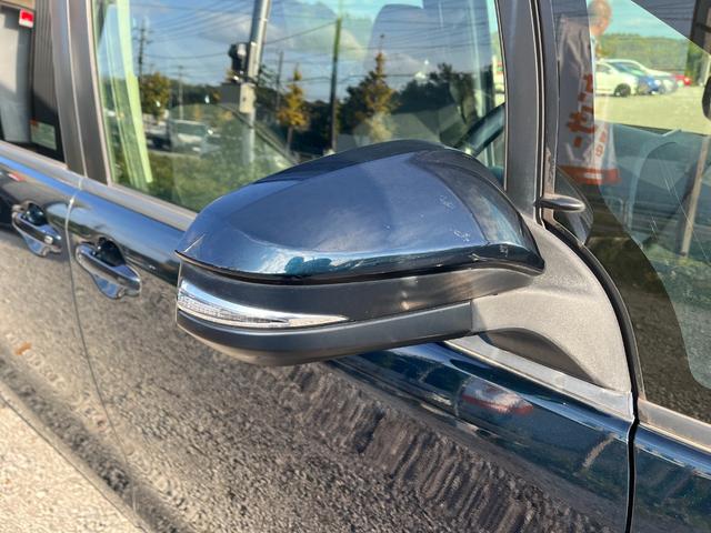 ヴォクシー ハイブリッドＶ　ＥＴＣ　バックカメラ　ナビ　ＴＶ　オートクルーズコントロール　両側電動スライドドア　オートライト　ＬＥＤヘッドランプ　スマートキー　電動格納ミラー　シートヒーター　３列シート　ＣＶＴ　アルミホイール（59枚目）