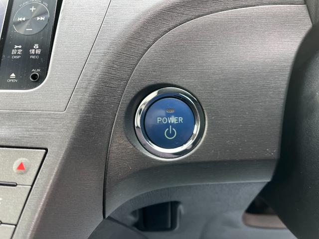 プリウス Ｓ　後期型ＢＴ接続ナビＢカメラ地デジ車検二年　ＥＴＣ　バックカメラ　ナビ　ＴＶ　アルミホイール　オートライト　ＨＩＤ　ＣＶＴ　スマートキー　電動格納ミラー　盗難防止システム　ＣＤ　ＤＶＤ再生（11枚目）