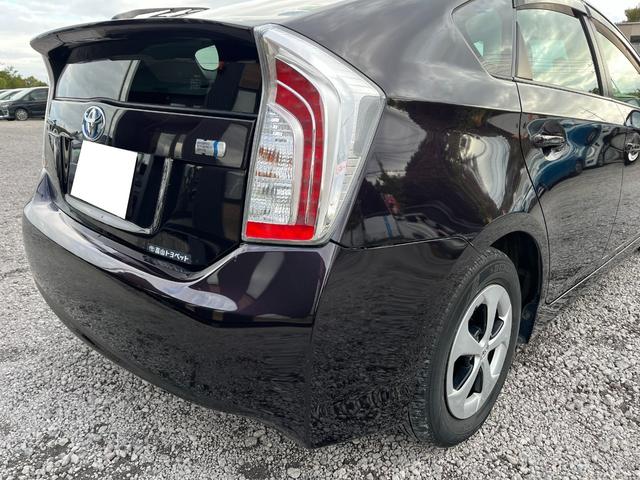 プリウス Ｓ　後期型ＢＴ接続ナビＢカメラ地デジ車検二年　ＥＴＣ　バックカメラ　ナビ　ＴＶ　アルミホイール　オートライト　ＨＩＤ　ＣＶＴ　スマートキー　電動格納ミラー　盗難防止システム　ＣＤ　ＤＶＤ再生（18枚目）