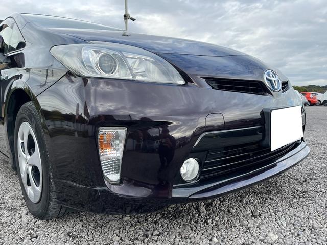 プリウス Ｓ　後期型ＢＴ接続ナビＢカメラ地デジ車検二年　ＥＴＣ　バックカメラ　ナビ　ＴＶ　アルミホイール　オートライト　ＨＩＤ　ＣＶＴ　スマートキー　電動格納ミラー　盗難防止システム　ＣＤ　ＤＶＤ再生（29枚目）