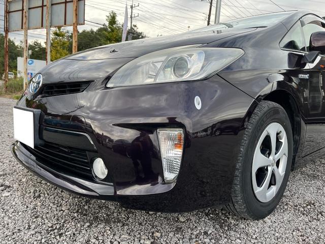 プリウス Ｓ　後期型ＢＴ接続ナビＢカメラ地デジ車検二年　ＥＴＣ　バックカメラ　ナビ　ＴＶ　アルミホイール　オートライト　ＨＩＤ　ＣＶＴ　スマートキー　電動格納ミラー　盗難防止システム　ＣＤ　ＤＶＤ再生（31枚目）