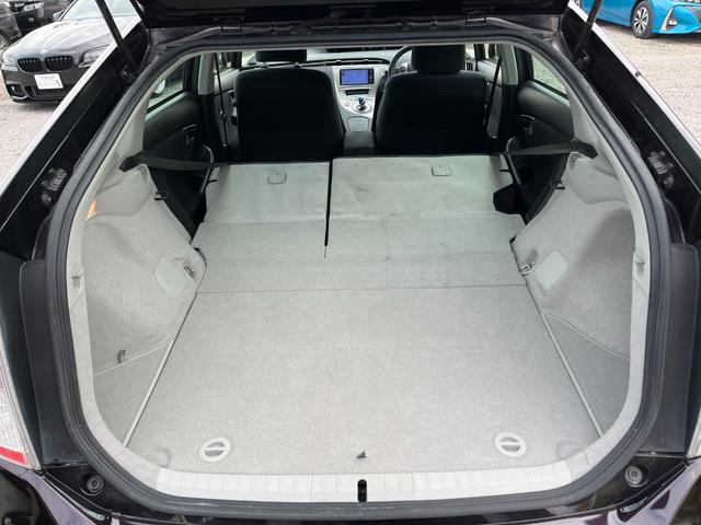 プリウス Ｓ　後期型ＢＴ接続ナビＢカメラ地デジ車検二年　ＥＴＣ　バックカメラ　ナビ　ＴＶ　アルミホイール　オートライト　ＨＩＤ　ＣＶＴ　スマートキー　電動格納ミラー　盗難防止システム　ＣＤ　ＤＶＤ再生（35枚目）