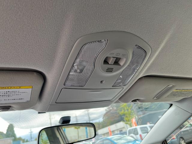 プリウス Ｓ　後期型ＢＴ接続ナビＢカメラ地デジ車検二年　ＥＴＣ　バックカメラ　ナビ　ＴＶ　アルミホイール　オートライト　ＨＩＤ　ＣＶＴ　スマートキー　電動格納ミラー　盗難防止システム　ＣＤ　ＤＶＤ再生（43枚目）