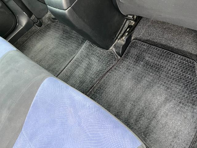 プリウス Ｓ　後期型ＢＴ接続ナビＢカメラ地デジ車検二年　ＥＴＣ　バックカメラ　ナビ　ＴＶ　アルミホイール　オートライト　ＨＩＤ　ＣＶＴ　スマートキー　電動格納ミラー　盗難防止システム　ＣＤ　ＤＶＤ再生（47枚目）