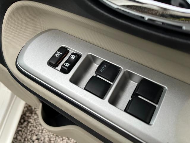 アクア Ｇ　バックカメラ　ナビ　ＴＶ　アルミホイール　オートライト　スマートキー　電動格納ミラー　ＣＶＴ　衝突安全ボディ　ＡＢＳ　ＥＳＣ　Ｂｌｕｅｔｏｏｔｈ　エアコン　パワーステアリング　パワーウィンドウ（11枚目）