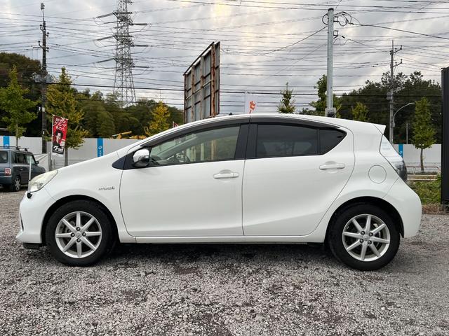 アクア Ｇ　バックカメラ　ナビ　ＴＶ　アルミホイール　オートライト　スマートキー　電動格納ミラー　ＣＶＴ　衝突安全ボディ　ＡＢＳ　ＥＳＣ　Ｂｌｕｅｔｏｏｔｈ　エアコン　パワーステアリング　パワーウィンドウ（16枚目）