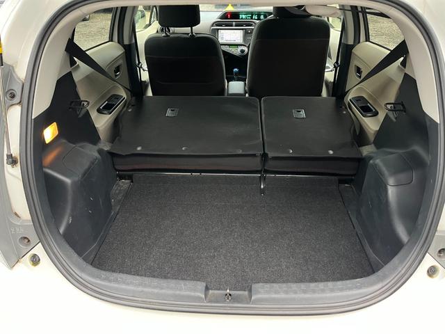 アクア Ｇ　バックカメラ　ナビ　ＴＶ　アルミホイール　オートライト　スマートキー　電動格納ミラー　ＣＶＴ　衝突安全ボディ　ＡＢＳ　ＥＳＣ　Ｂｌｕｅｔｏｏｔｈ　エアコン　パワーステアリング　パワーウィンドウ（17枚目）