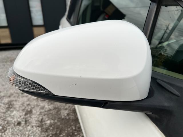 アクア Ｇ　バックカメラ　ナビ　ＴＶ　アルミホイール　オートライト　スマートキー　電動格納ミラー　ＣＶＴ　衝突安全ボディ　ＡＢＳ　ＥＳＣ　Ｂｌｕｅｔｏｏｔｈ　エアコン　パワーステアリング　パワーウィンドウ（23枚目）