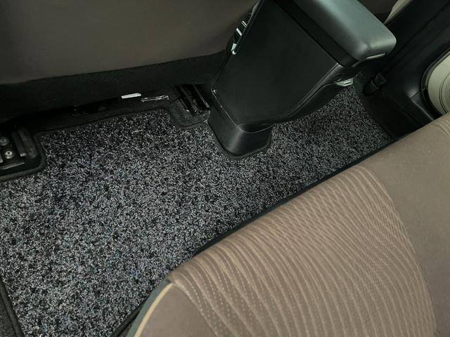 アクア Ｇ　バックカメラ　ナビ　ＴＶ　アルミホイール　オートライト　スマートキー　電動格納ミラー　ＣＶＴ　衝突安全ボディ　ＡＢＳ　ＥＳＣ　Ｂｌｕｅｔｏｏｔｈ　エアコン　パワーステアリング　パワーウィンドウ（46枚目）