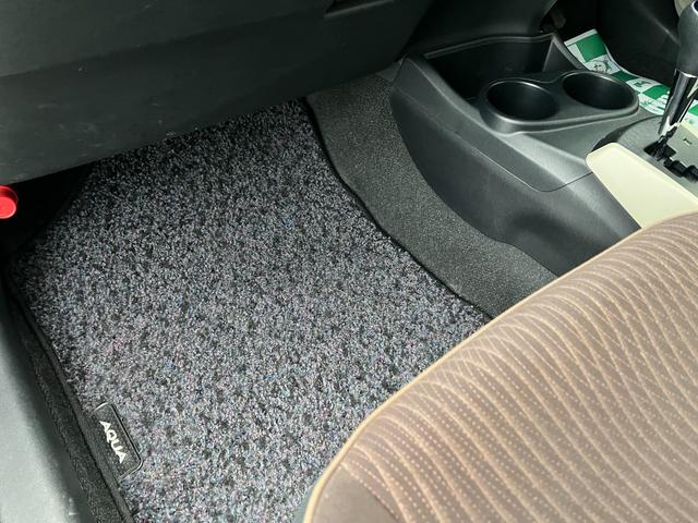 アクア Ｇ　バックカメラ　ナビ　ＴＶ　アルミホイール　オートライト　スマートキー　電動格納ミラー　ＣＶＴ　衝突安全ボディ　ＡＢＳ　ＥＳＣ　Ｂｌｕｅｔｏｏｔｈ　エアコン　パワーステアリング　パワーウィンドウ（49枚目）