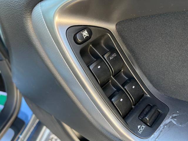 パワーウィンドウ付き☆運転席で全部の窓を開閉することが可能！！快適にドライブをお楽しみいただけます☆