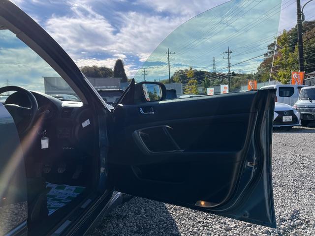 ご覧頂きまして誠に有難うございます！！是非ご来店して頂き、実際にご覧になって頂ければと思います。お客様からのご連絡をスタッフ一同、心よりお待ちしております