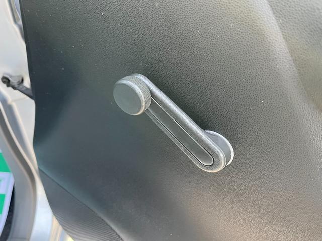 ミラ TL MT アルミホイール 衝突安全ボディ エアコン パワーステアリング 運転席エアバッグ 助手席エアバッグ(8枚目)