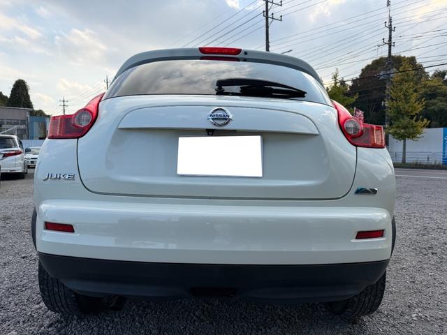 ジューク １５ＲＳ　タイプＶ　ＥＴＣ　バックカメラ　ＴＶ　アルミホイール　電動格納ミラー　ＣＶＴ　衝突安全ボディ　ＣＤ　ＤＶＤ再生　ＵＳＢ　ミュージックプレイヤー接続可　Ｂｌｕｅｔｏｏｔｈ　ＡＢＳ　エアコン　パワーステアリング（17枚目）